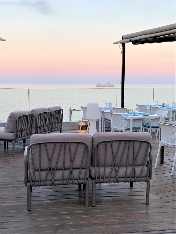 Hotel Calavita Rooftop & Spa San-Martino-di-Lota Екстер'єр фото