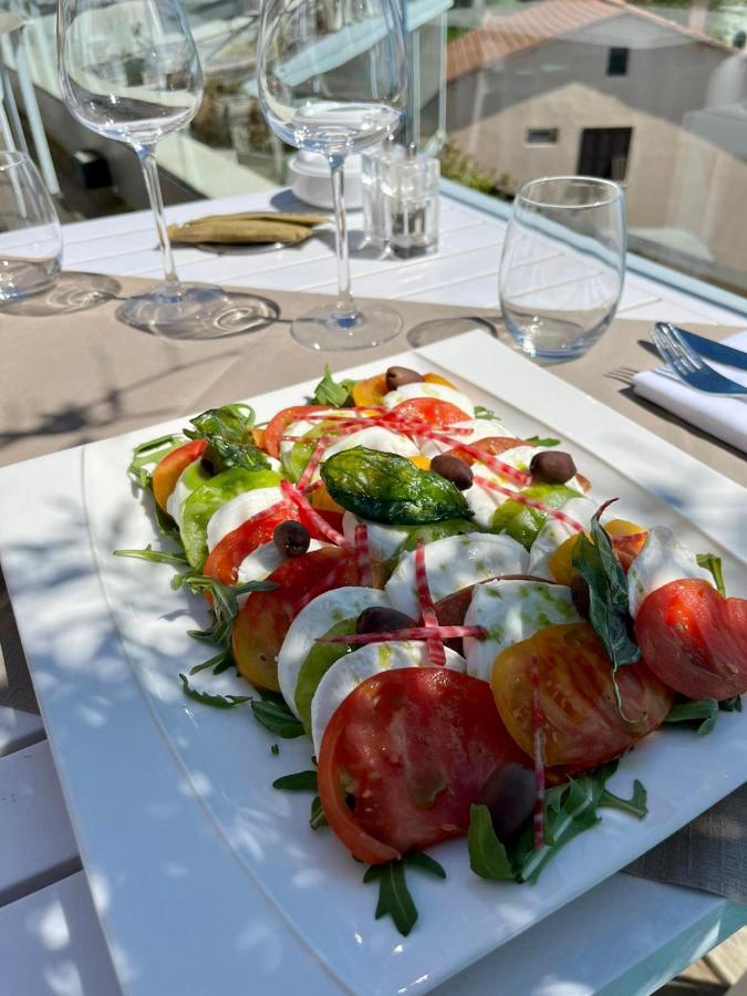 Hotel Calavita Rooftop & Spa San-Martino-di-Lota Екстер'єр фото